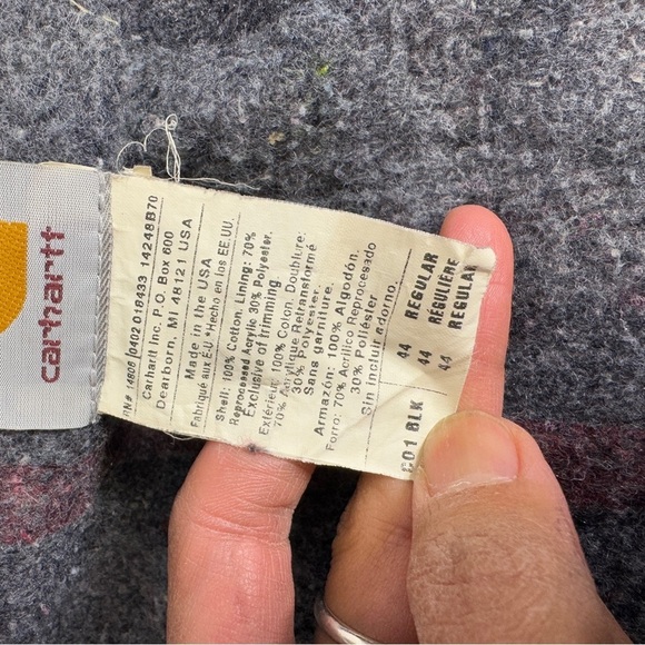 Vintage 90s Carhartt Distressed Blanket Lined Chore Barn Jacket 44 R - Picture 9 of 16